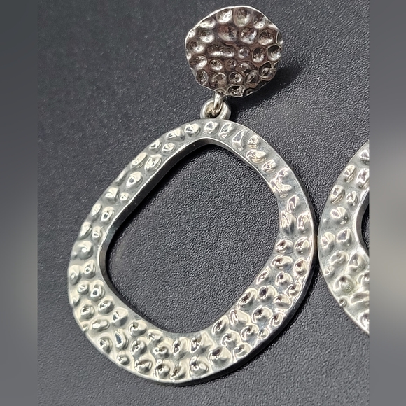 Silver Naomi drop oval Earrings by Dekoster - Picture 4 of 8